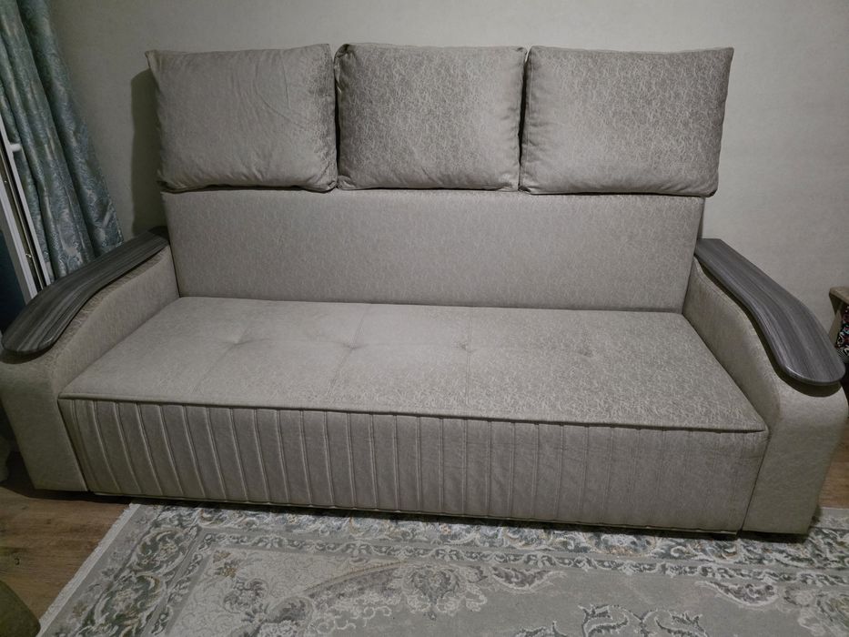 Продам диван новый