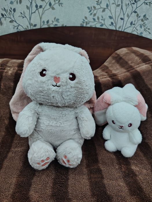 Срочно продаю мягкий игрушки ЗАЙКА