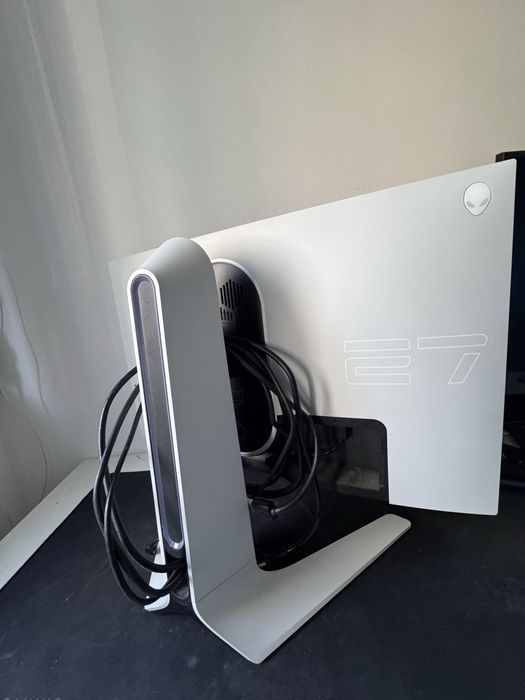 Vand monitor Alienware