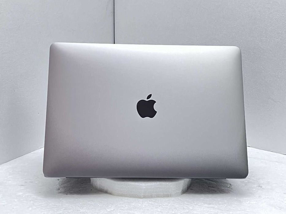 Реновиран лаптоп Apple MacBookPro16.2 13.3" i7-1068NG7 32GB 500GB