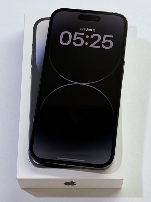 iPhone 14 Pro Black 93% battery