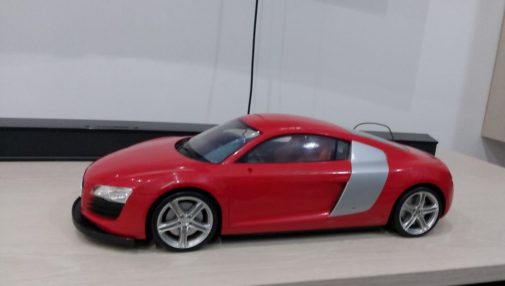 Masinuta rc Audi R8  Dickie