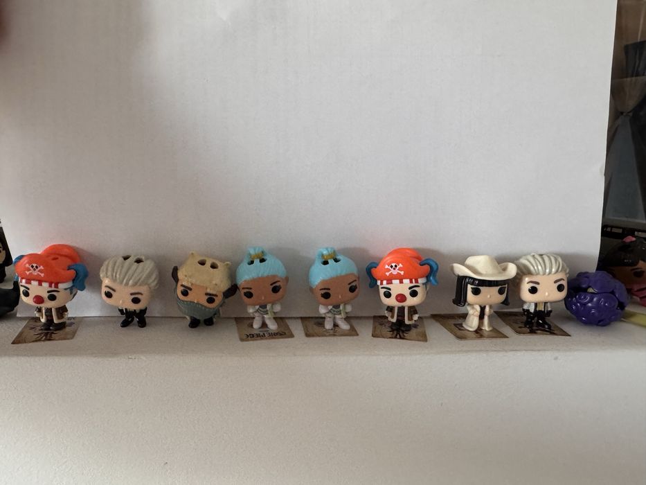 Kinder joy one piece