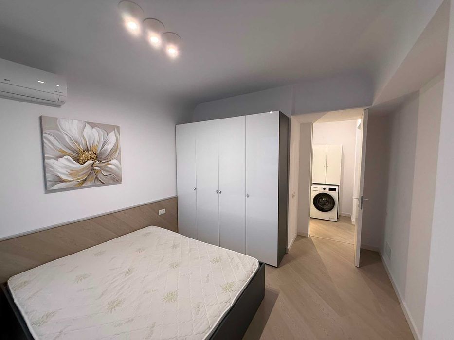 inchiriez apartament 2 camere Cortina North