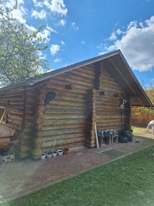 Vând cabană lemn rotund