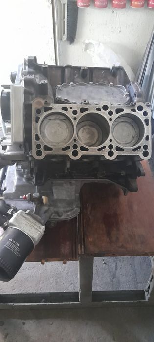 Мотор от ауди с4.  2.8 объем  ААN