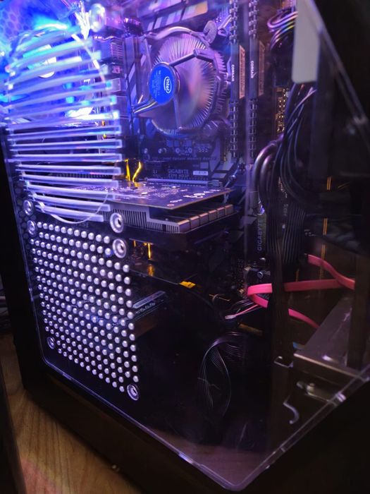 Unitate i5-8400 | 16GB DDR4 | Gtx 1650 4gb VRAM | SSD + HDD