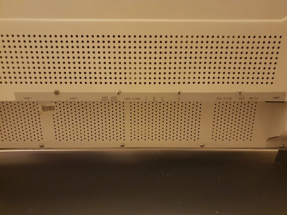 42 инча Немски телевизор Hisense 4211