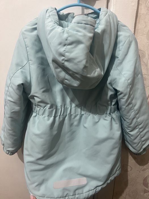 Демисезон куртка на девочку