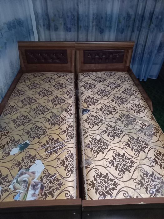 detskiy divan sotiladi