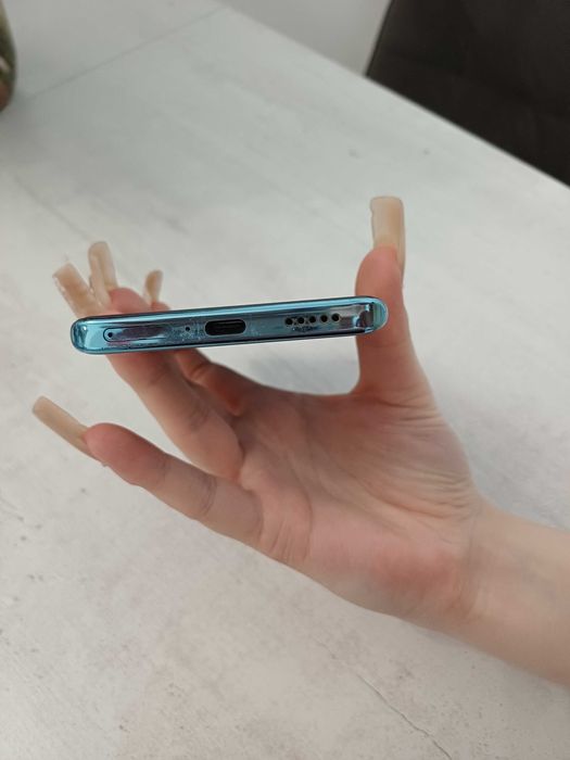 Телефон Vivo v25 pro