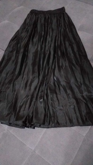 Абсолютно новые юбки длинные