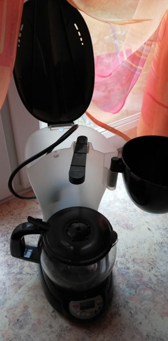 Продам кофеварку