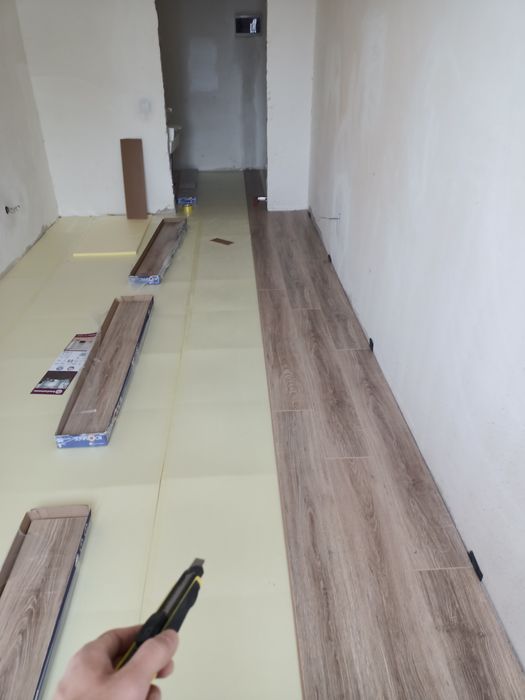 Укладка ламината установка плинтуса