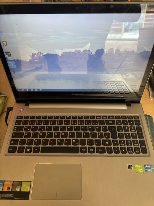 Laptop lenovo