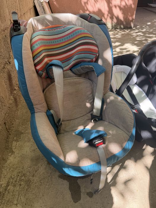 Scaun auto Maxi-Cosi, cu centură în 5 puncte