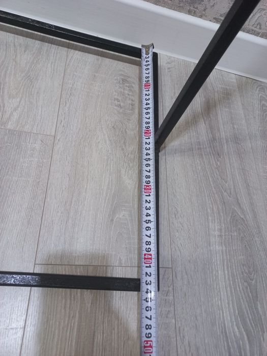 Продам вешалку металлический