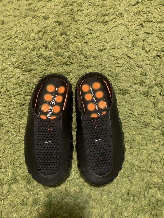 Nike mind black