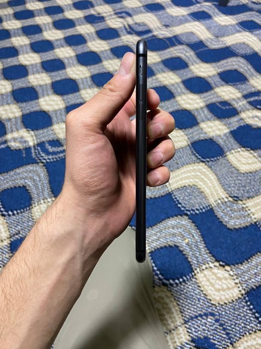 Iphone 8+ 64 GB xotira xolati ideal Abmen bor 8+ imei bolganiga dap bo