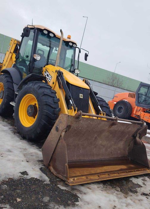Buldoexacvator JCB 4CX