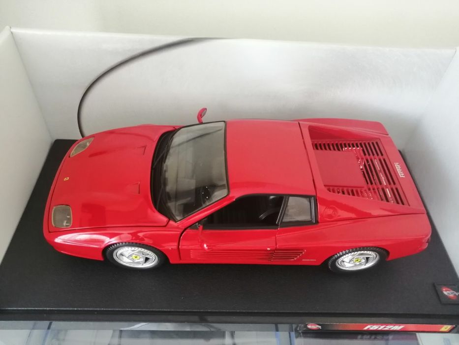Ferrari Testarossa F512M, Hotweels 1:18