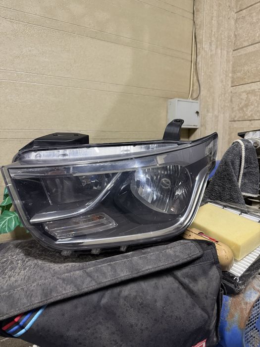 Фара хундай старекс