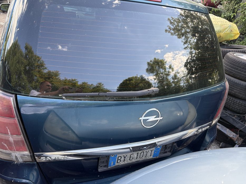 Opel zafira B продава се на части