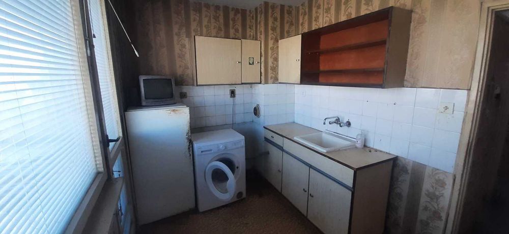 Продава се Тристаен апартамент в Пловдив, Изгрев - 62 кв.м за 968 €/кв.м - Снимка #2