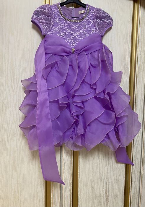 Платье на девочку