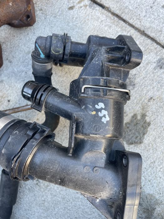 Corp Termostat conducta furtun apa BMW g11 g12 g30 3.0 4.0 b57 diesel