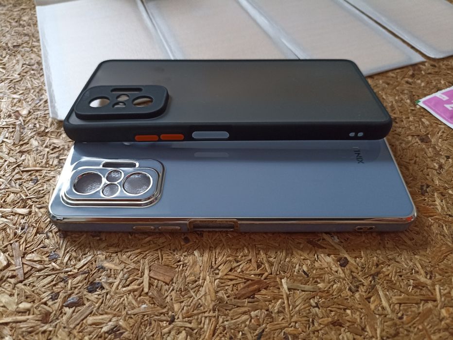 Продам чехол и стекло Redmi Note 10 Pro