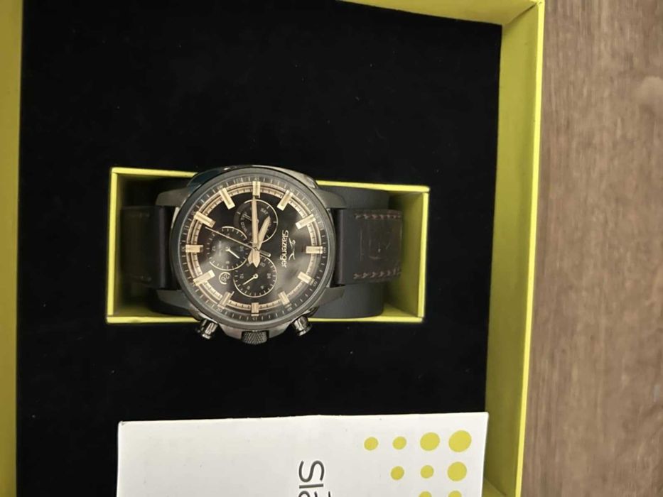 Часовник Slazenger Chronograph с кутия и гаранция