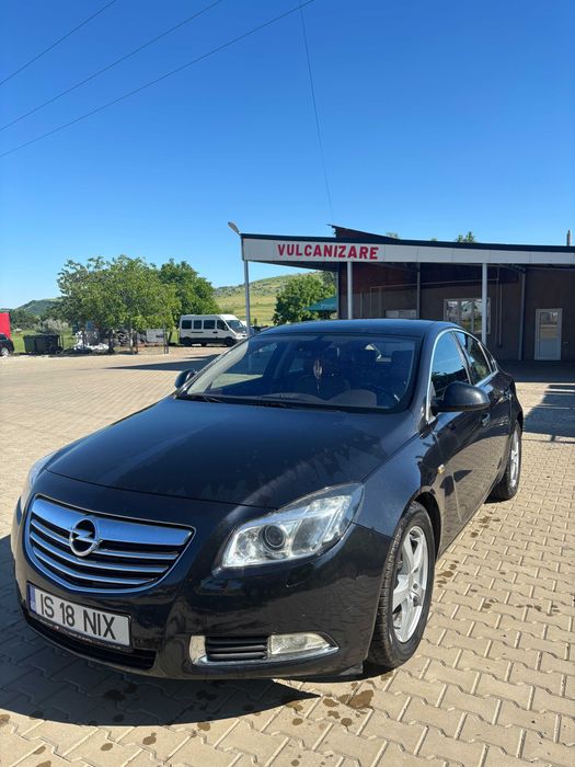 Opel Insignia 2.0 diesel 160 cai manuala xenon piele senzori