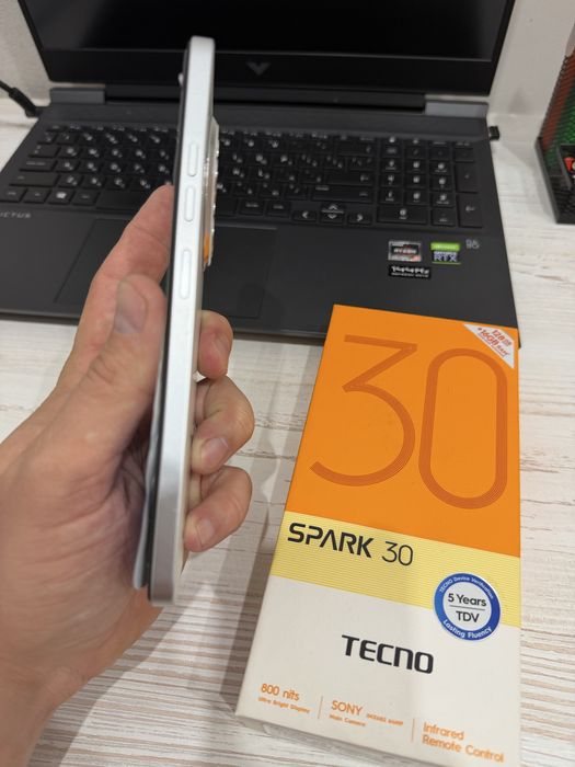 Techno spark 30 8/128