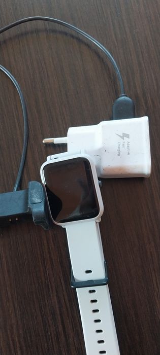 Смарт часы почти новые