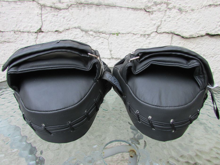 Лапи за бокс Bytomic Axis V2