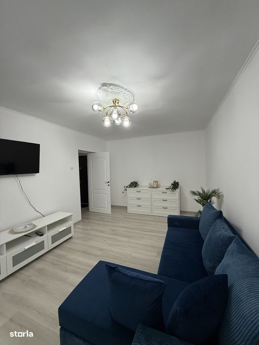 Apartament 3 camere de închiriat Pitești centru