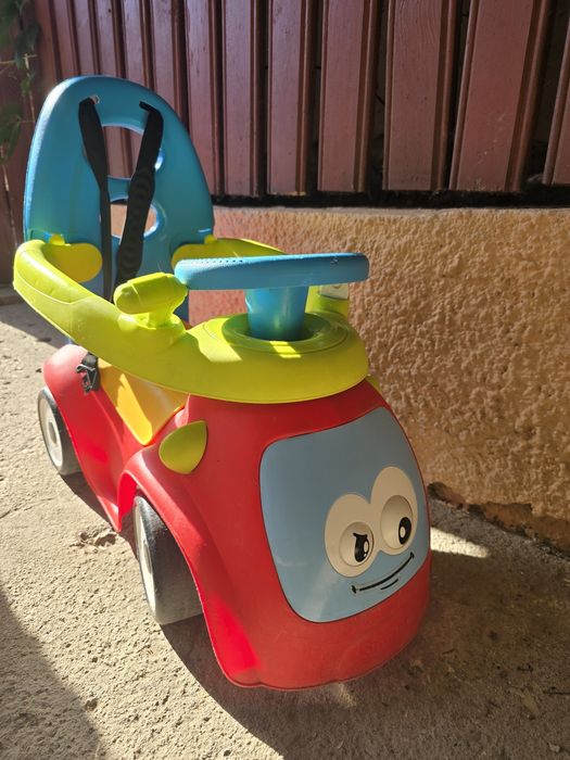 Mașinuța copii rosie