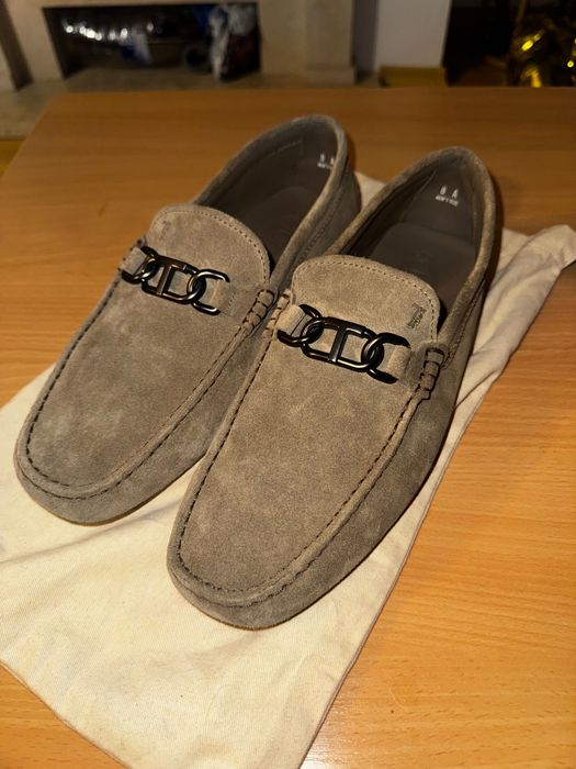 Ново мъжки велурени мокасини Tod’s с метален акцент, размер 42