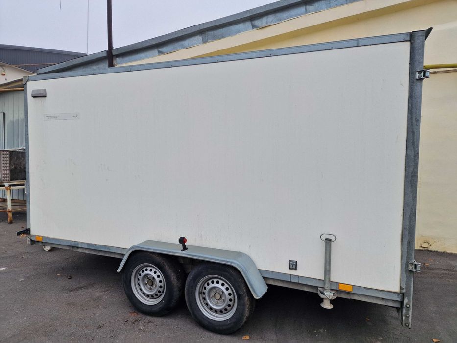 Vand remorca NIEWIADON - noua