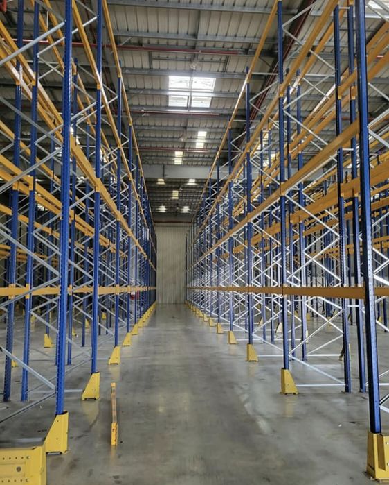 Rafturi metalice pt Europaleți Stare foarte bună ( noi si second-hand