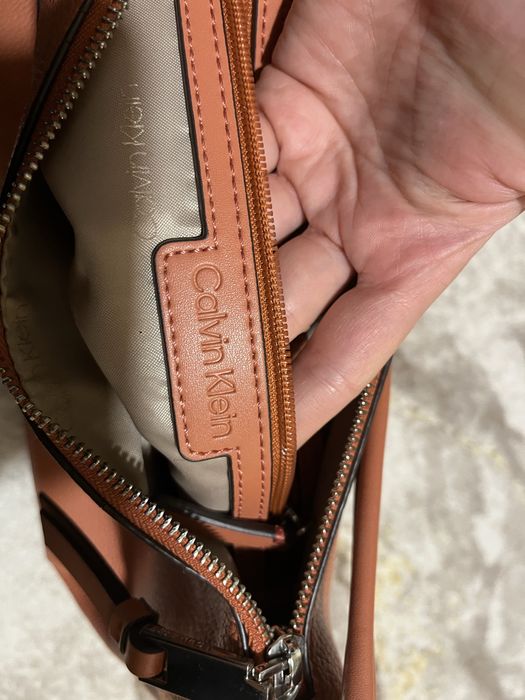 Страхотна чанта Calvin Klein