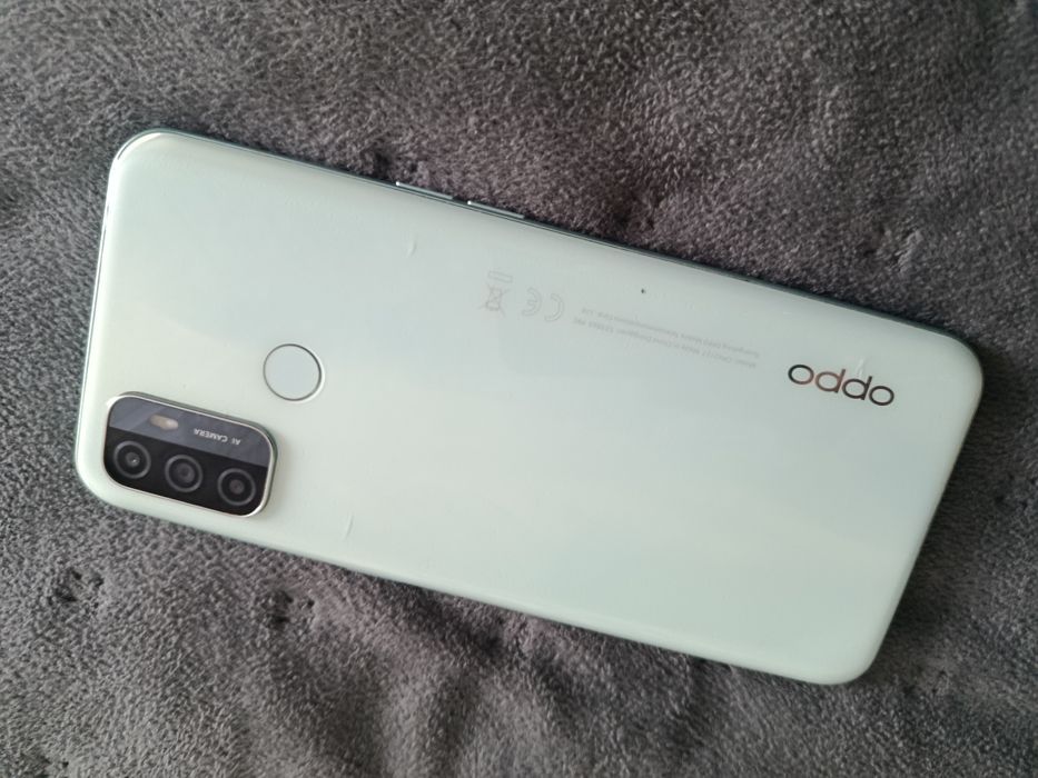 Продам орро а53, 4/64, есть NFC