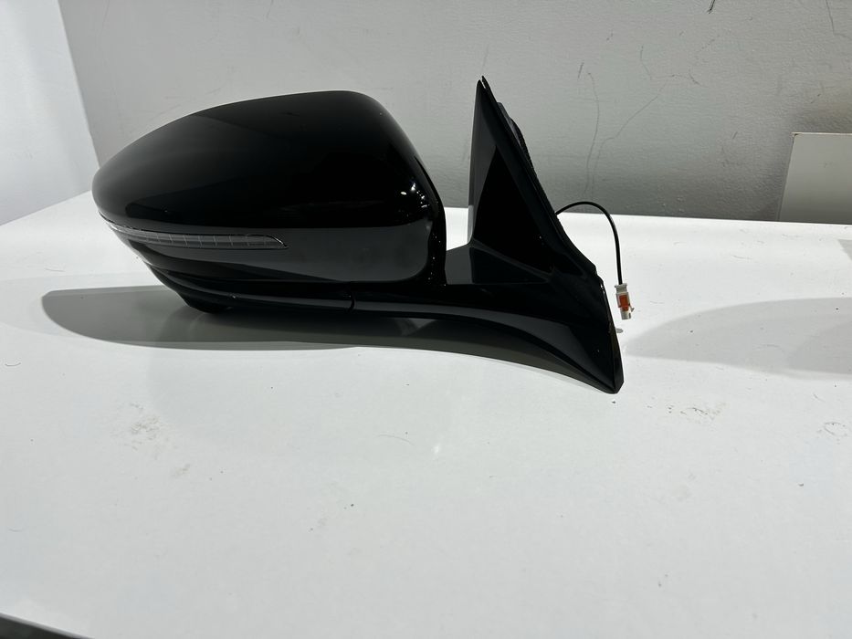 Продам коплект зеркал на changan cs55 plus