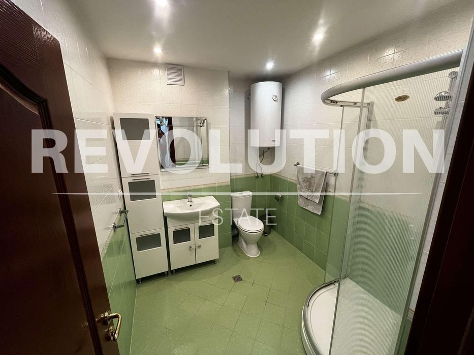 Дава се под наем Тристаен апартамент в Пловдив, Център - 90 кв.м за 475 € - Снимка #5