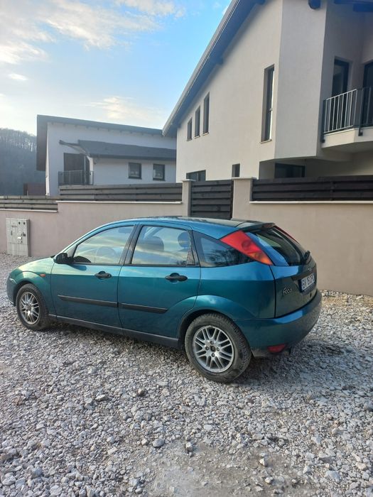 Vand ford focus 1.6 benzina