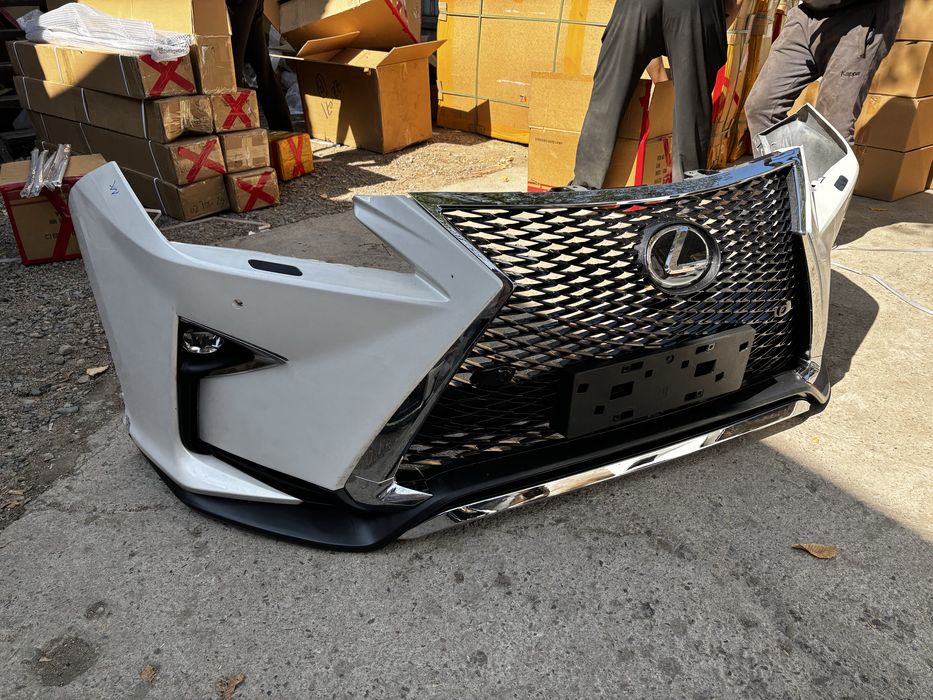 Бампер на lexus Rx