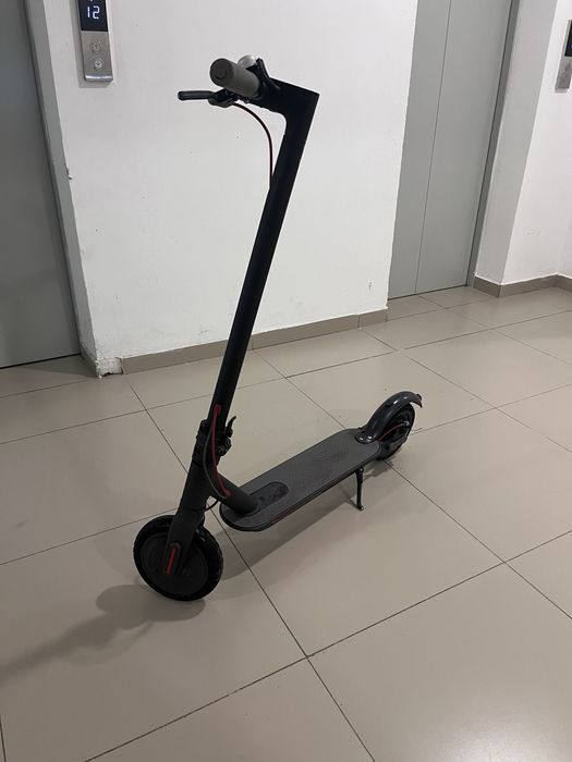 Продам электро самокат Xiaomi