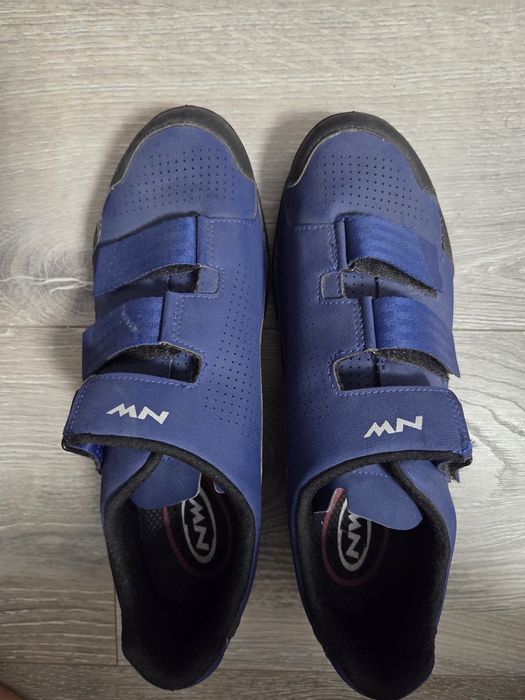 Pantofi bicicleta cu sau fara placute/pedale