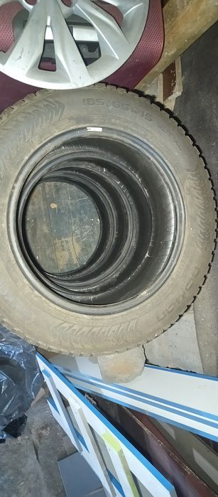 Продам зимние шины
